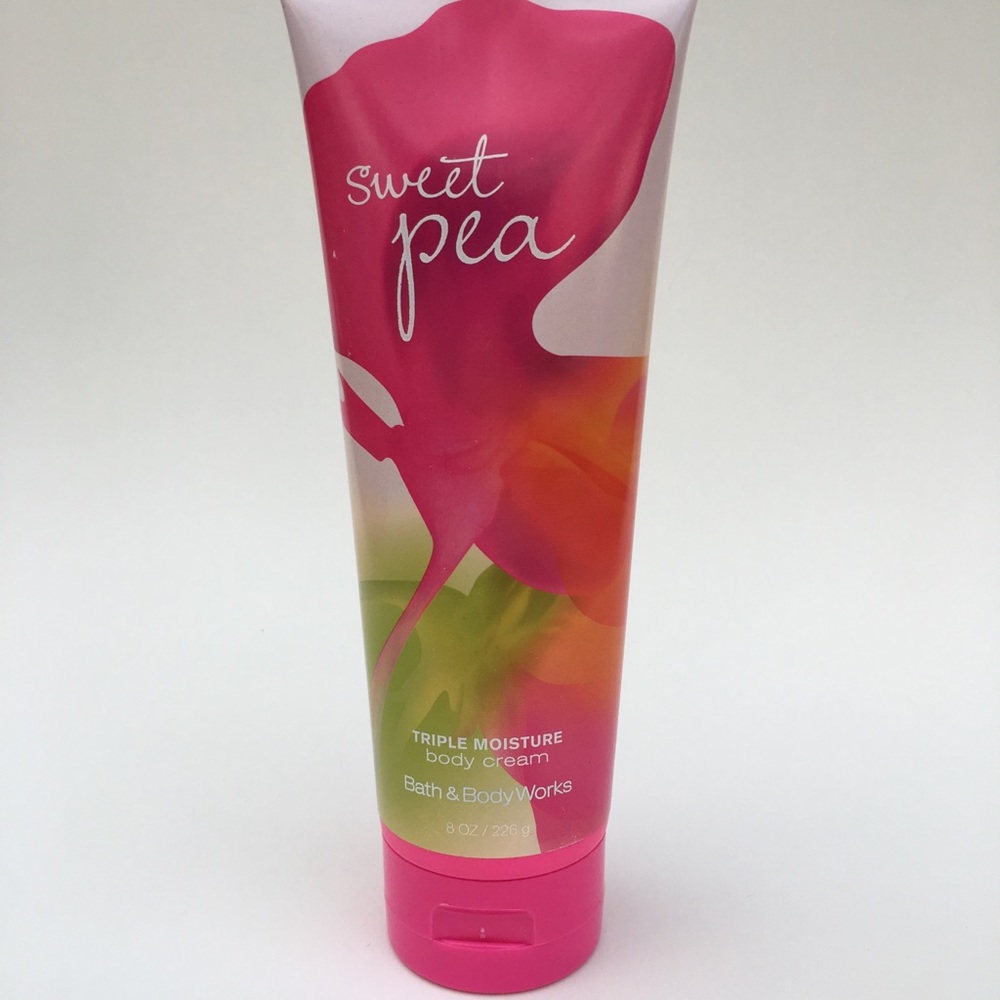 NWT. Bath & BodyWorks Sweet Pea Body Lotion
